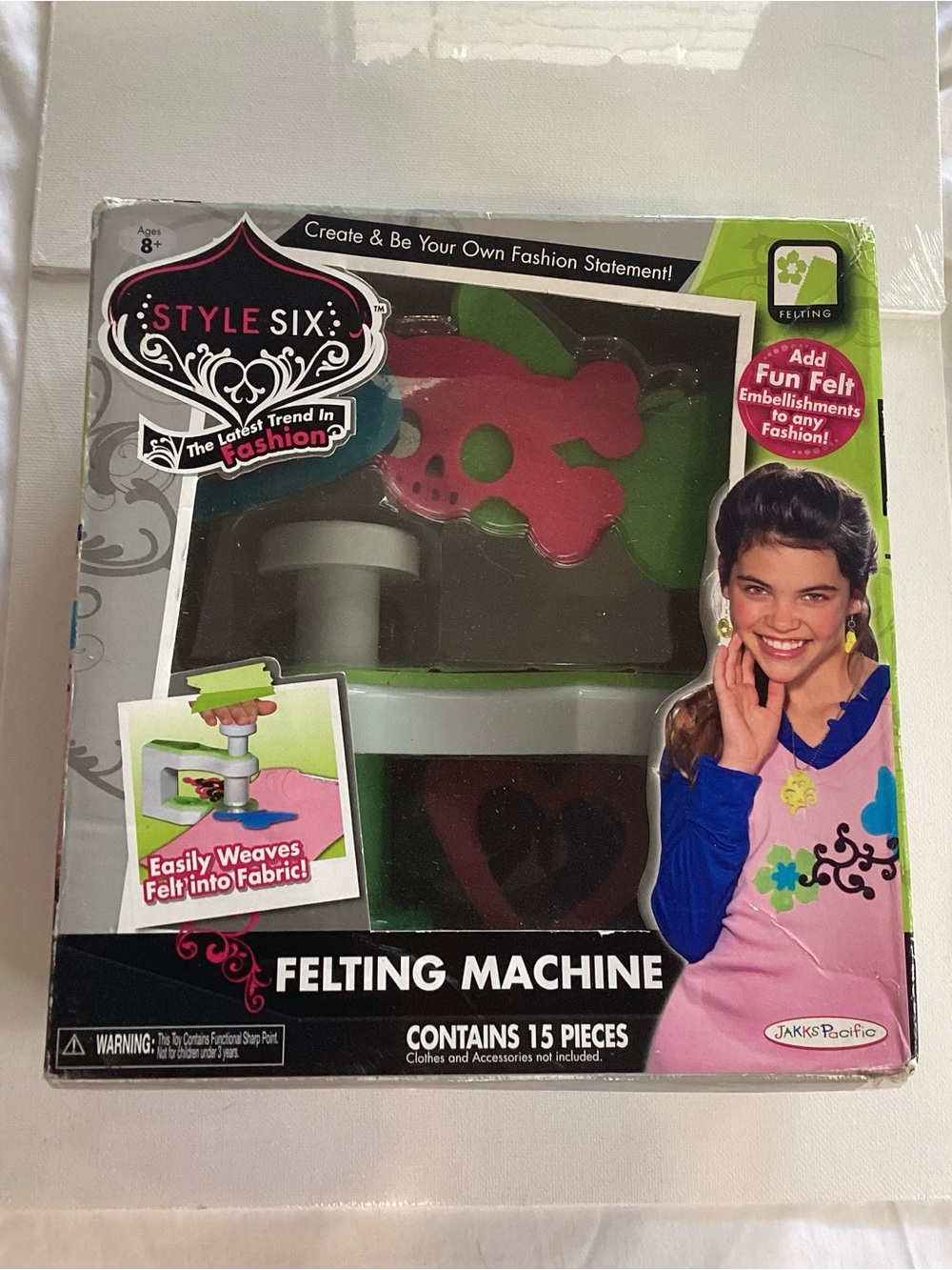 Style Six Felting Machine Fabric Fashion Embellisher By Jakks Pacific Decorate